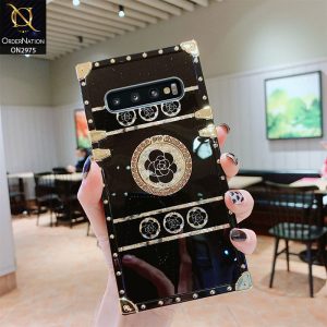 Samsung Galaxy S10 Plus Cover - Design1 - 3D Illusion Gold Flowers Soft Trunk Case With Ring Holder